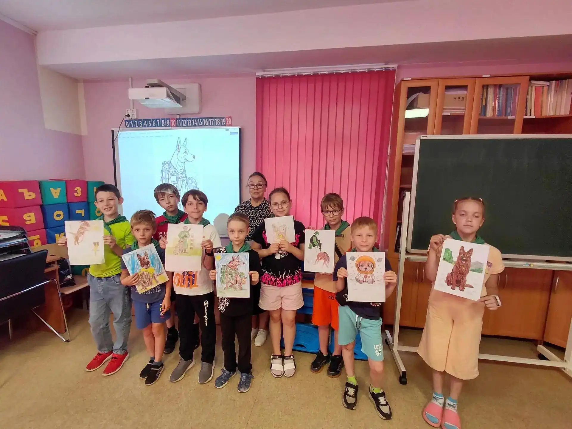 Яркие игры и творчество: как прошел день в Щербинке