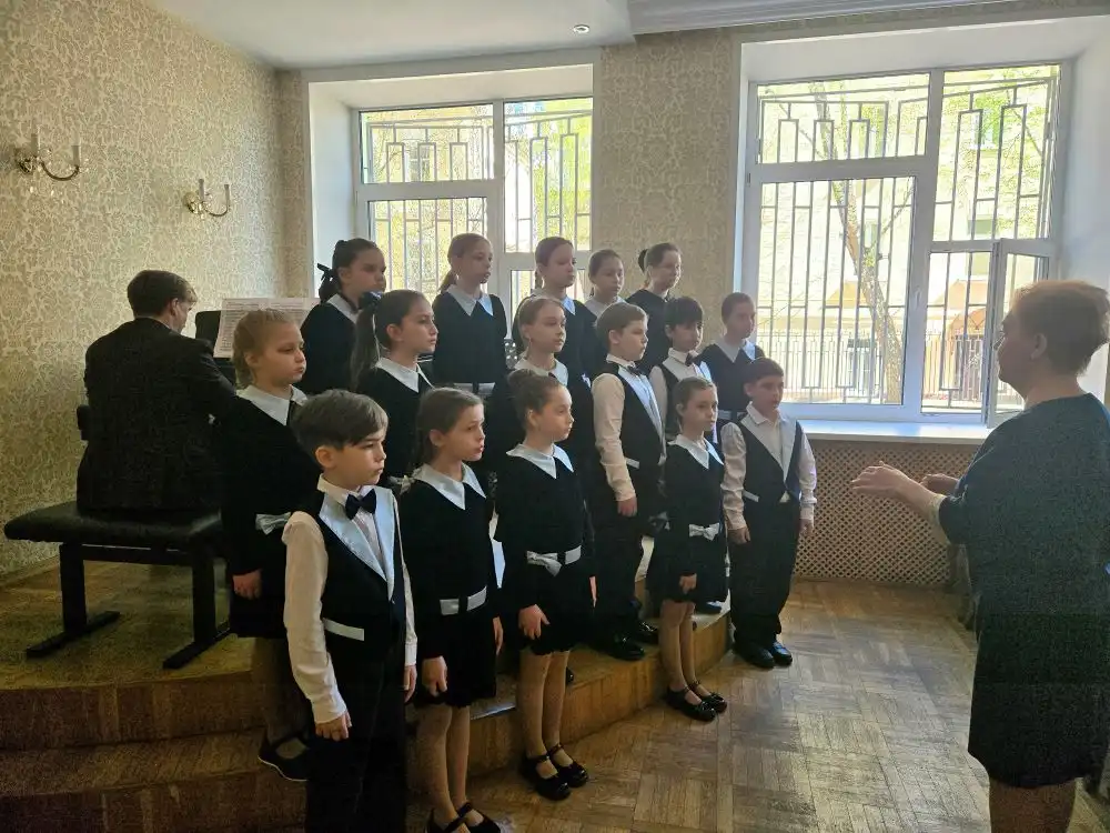 Двухголосное пение, классика и народные песни — третий год обучения в Музыкально-хоровой студии «Аннино»